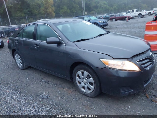 2011 TOYOTA CAMRY LE