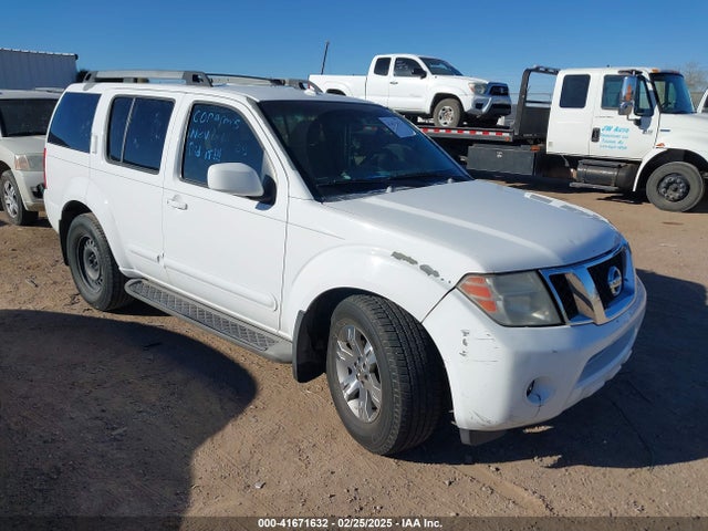 2010 NISSAN PATHFINDER SE