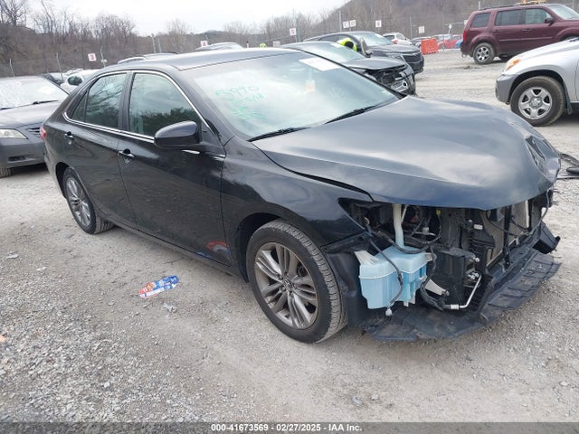 2015 TOYOTA CAMRY SE