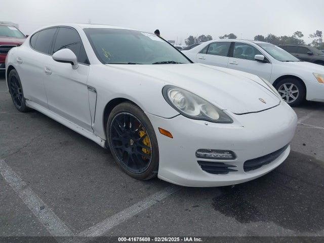 2012 PORSCHE PANAMERA 4