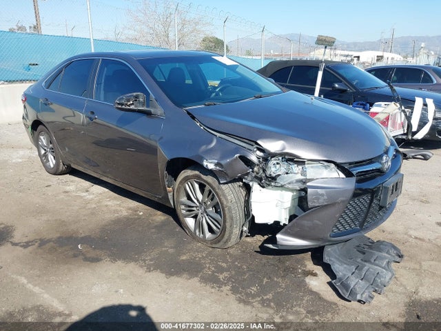 2017 TOYOTA CAMRY SE