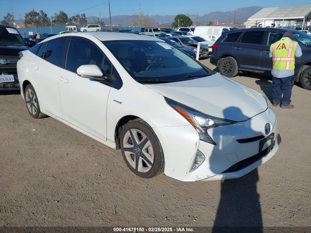 2016 TOYOTA PRIUS THREE TOURING