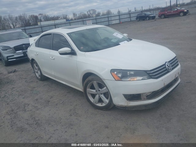 2013 VOLKSWAGEN PASSAT 2.5L SE