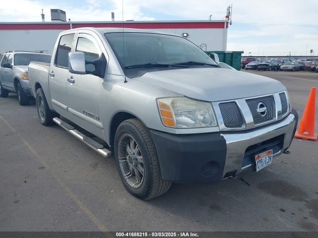 2005 NISSAN TITAN SE