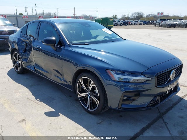 2024 VOLVO S60 B5 CORE DARK THEME
