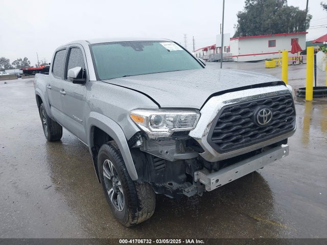 2022 TOYOTA TACOMA SR5 V6