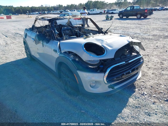 2017 MINI CONVERTIBLE COOPER