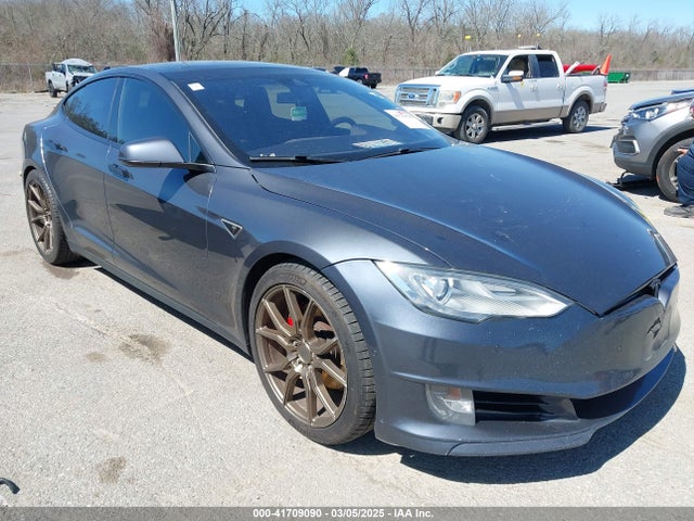 2015 TESLA MODEL S 85D/P85D