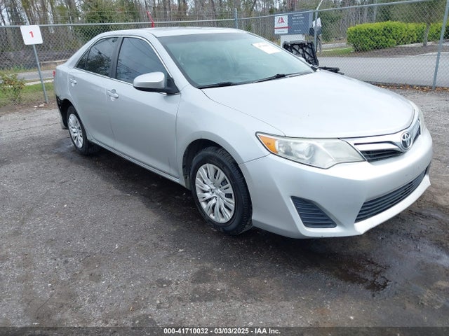 2014 TOYOTA CAMRY LE