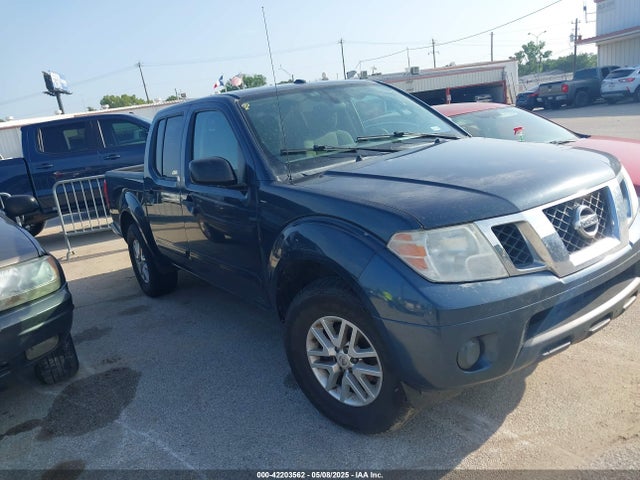 2016 NISSAN FRONTIER SV
