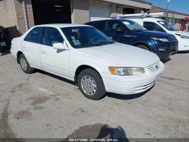 1997 TOYOTA CAMRY LE