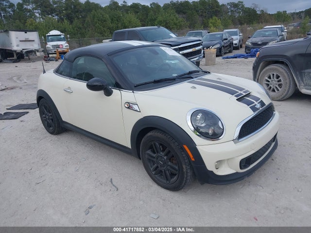 2012 MINI COOPER 