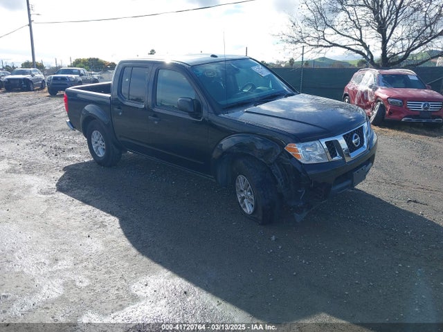 2015 NISSAN FRONTIER SV