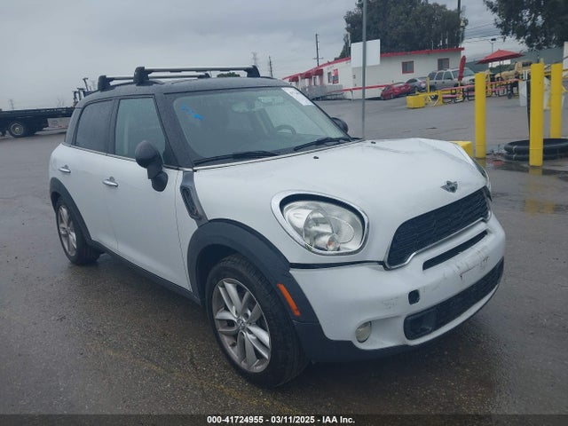 2012 MINI COOPER 