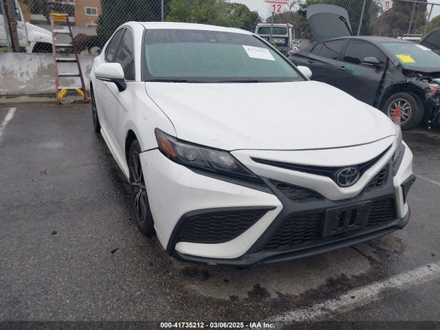 2022 TOYOTA CAMRY SE
