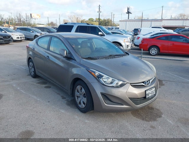 2016 HYUNDAI ELANTRA SE