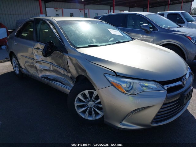2015 TOYOTA CAMRY LE