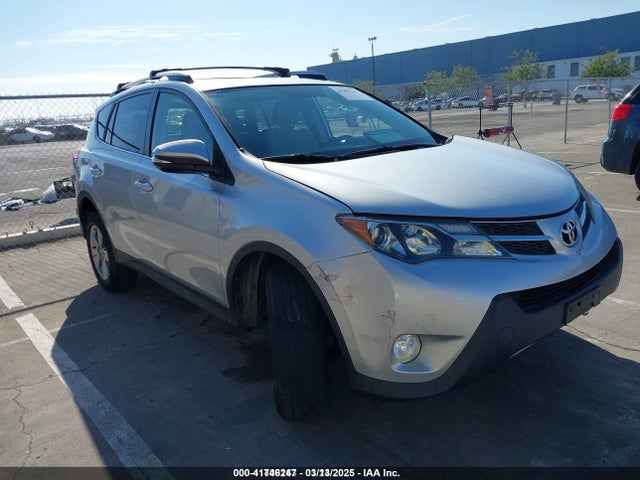 2015 TOYOTA RAV4 XLE