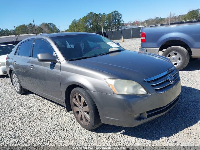 2005 TOYOTA AVALON XLS