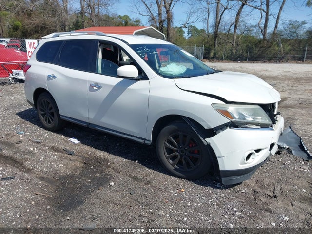 2013 NISSAN PATHFINDER SV