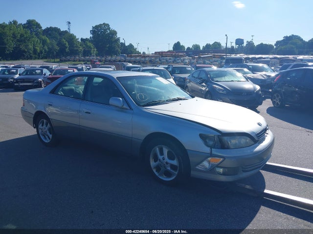 2001 LEXUS ES 300 