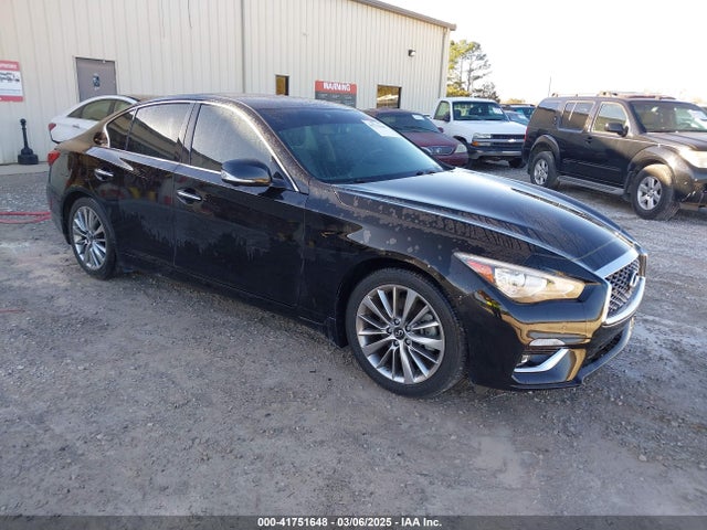 2022 INFINITI Q50 LUXE