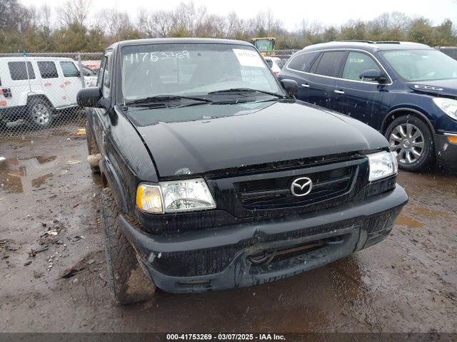 2001 MAZDA B3000 SE
