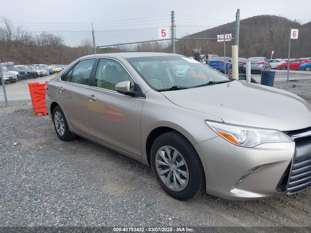 2017 TOYOTA CAMRY LE