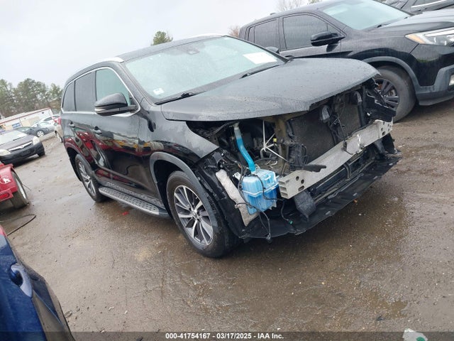 2017 TOYOTA HIGHLANDER XLE