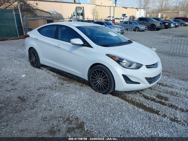 2014 HYUNDAI ELANTRA SE