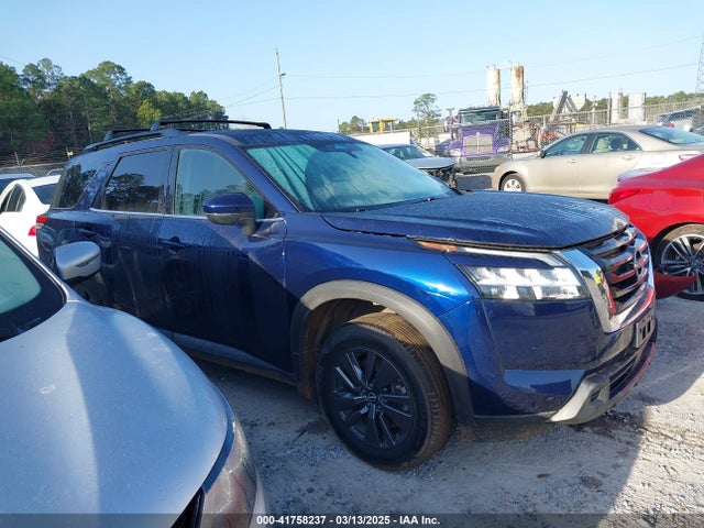 2022 NISSAN PATHFINDER SV