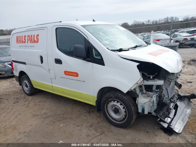 2017 NISSAN NV S