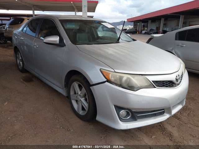 2012 TOYOTA CAMRY SE