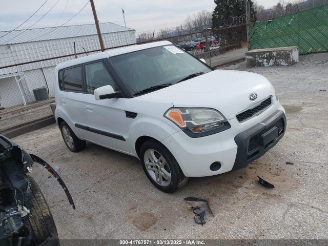 2010 KIA SOUL +