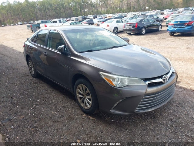 2015 TOYOTA CAMRY LE