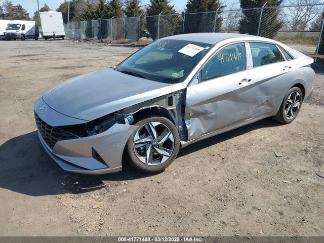 HYUNDAI ELANTRA SEL - 2