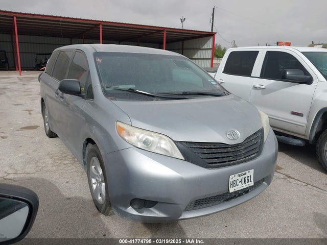 2016 TOYOTA SIENNA L 7 PASSENGER