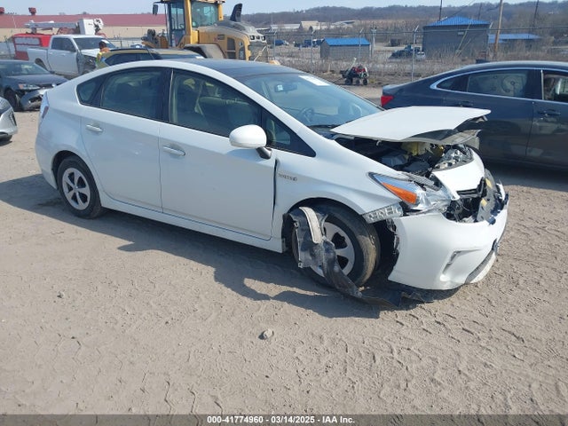 2014 TOYOTA PRIUS THREE