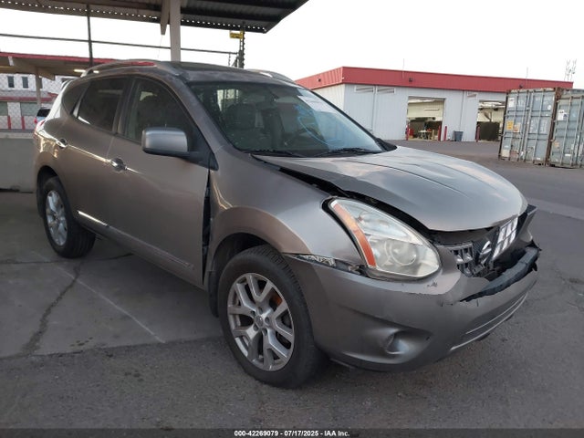 2011 NISSAN ROGUE SV