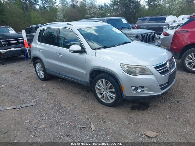 2010 VOLKSWAGEN TIGUAN SEL