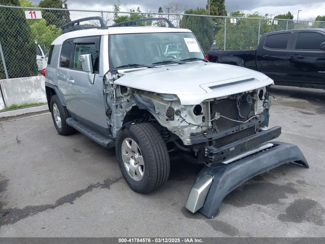 2007 TOYOTA FJ CRUISER 