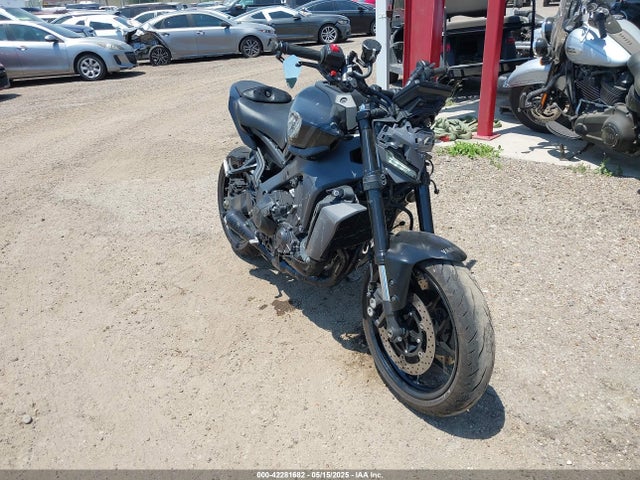 2024 YAMAHA MT09 