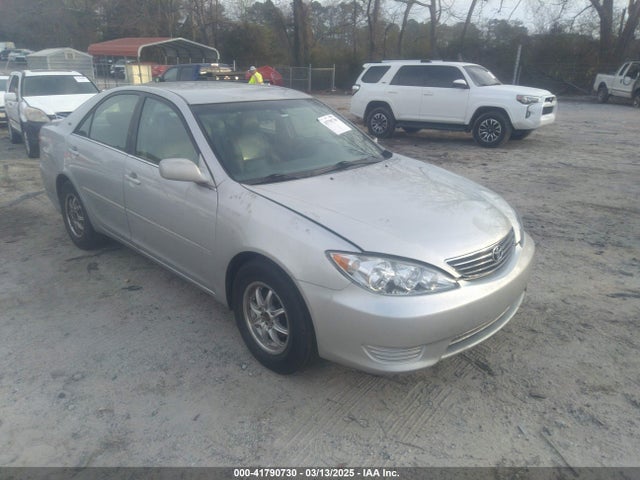 2005 TOYOTA CAMRY LE