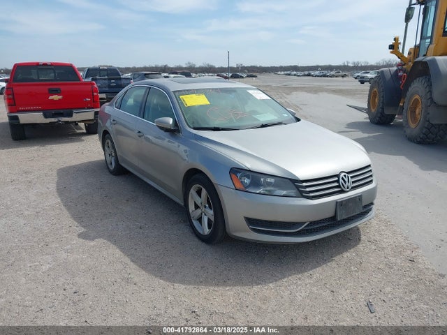 2012 VOLKSWAGEN PASSAT 2.5L SE