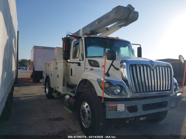2012 INTERNATIONAL 7000 7300