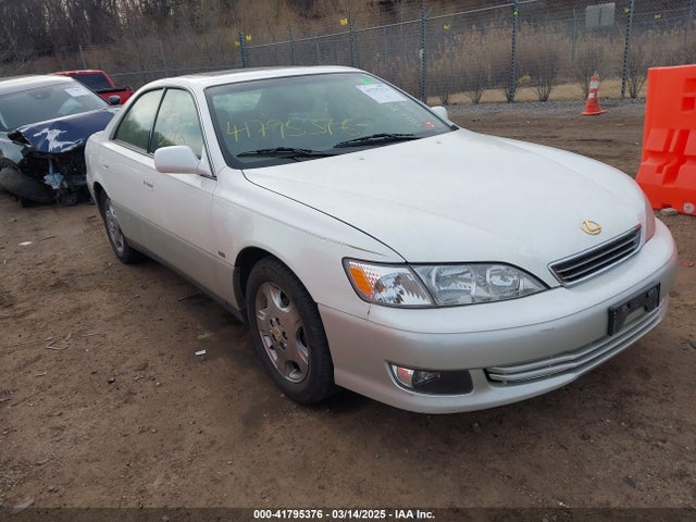 2001 LEXUS ES 