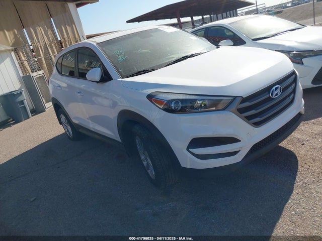 2016 HYUNDAI TUCSON SE