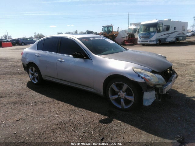 2015 INFINITI Q40 