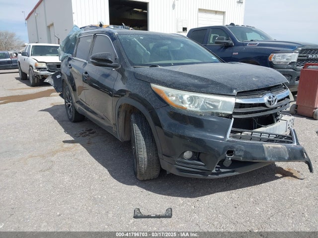 2016 TOYOTA HIGHLANDER XLE V6