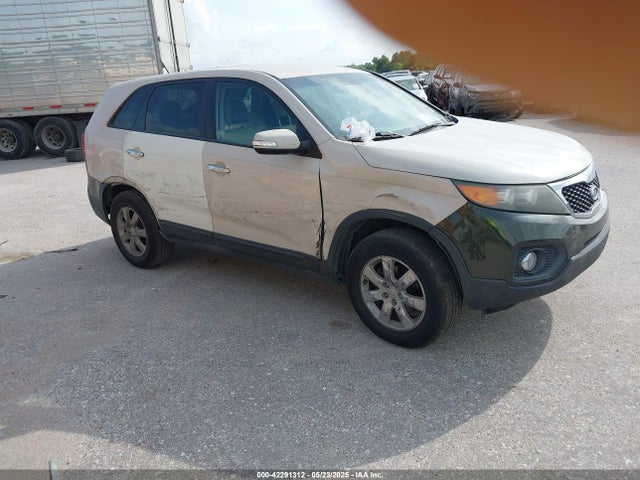 2011 KIA SORENTO LX